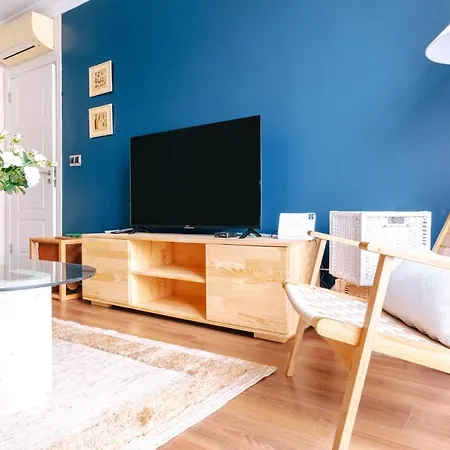 Apartment Cozy Retreat With Balcony 2 Min To Galata Tower *