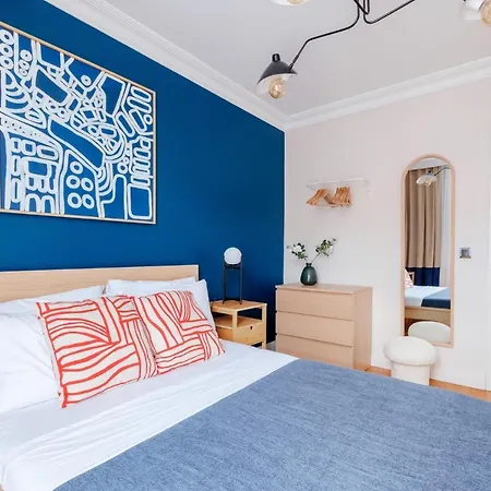 Apartment Cozy Retreat With Balcony 2 Min To Galata Tower Istanbul
